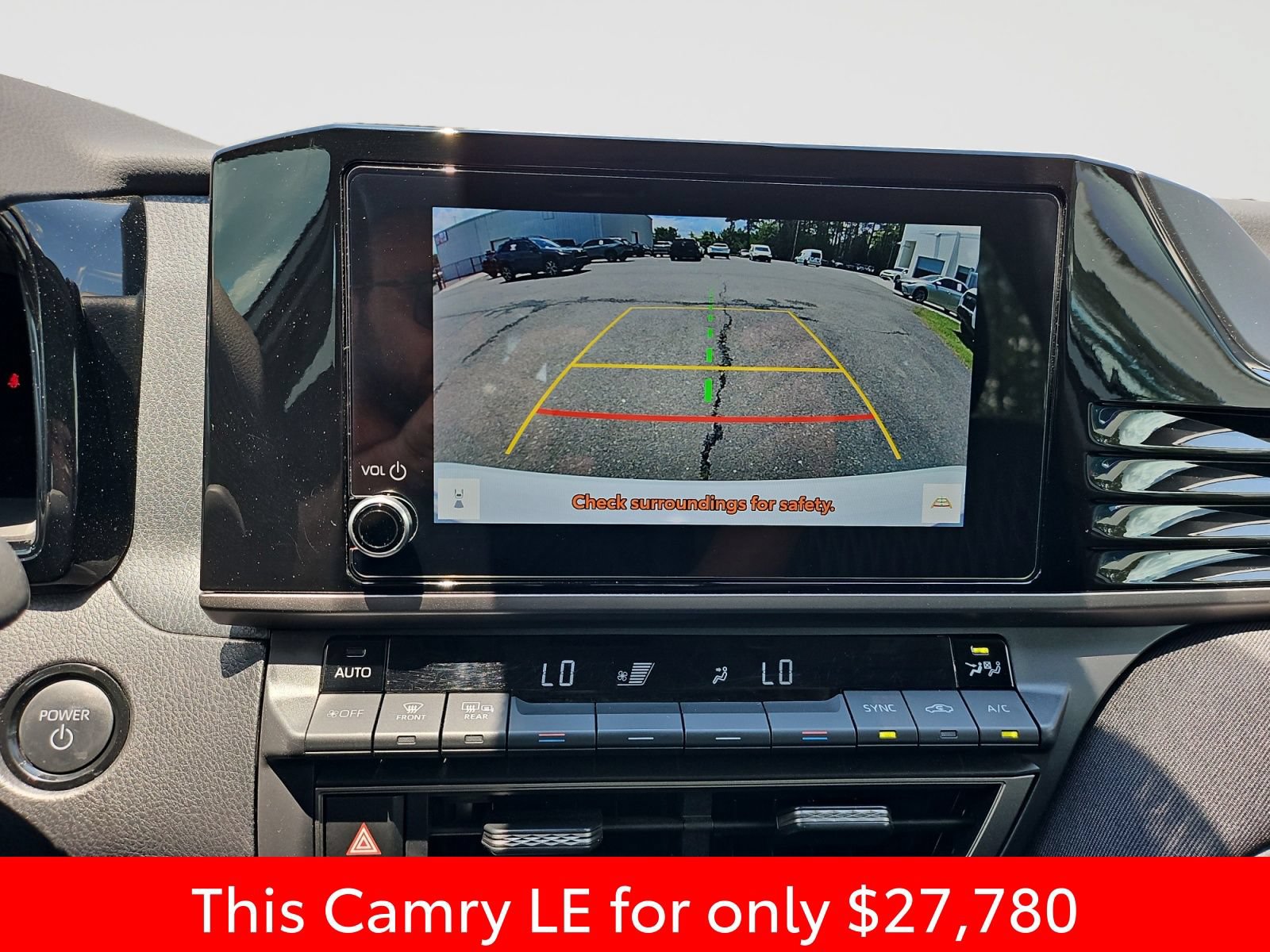 Used 2025 Toyota Camry LE FWD image 28