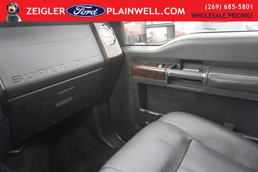 Used 2016 Ford F350 Platinum w/ Snow Plow Prep Package AWD/4WD image 31