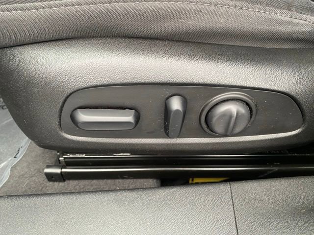 Used 2019 Chevrolet Malibu LT image 17