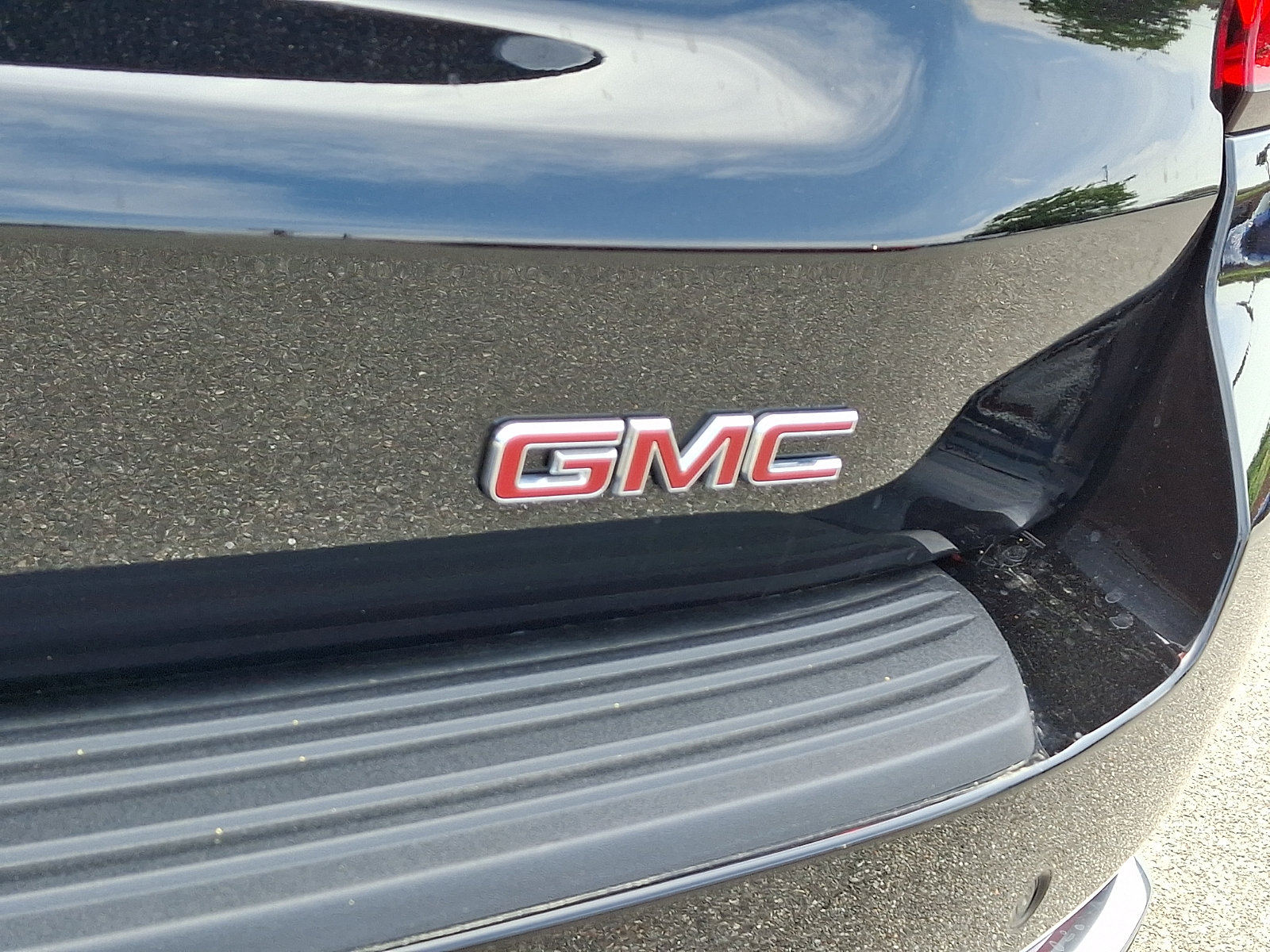 Certified 2025 GMC Yukon XL Denali w/ Sun & Power Step Package AWD/4WD image 33