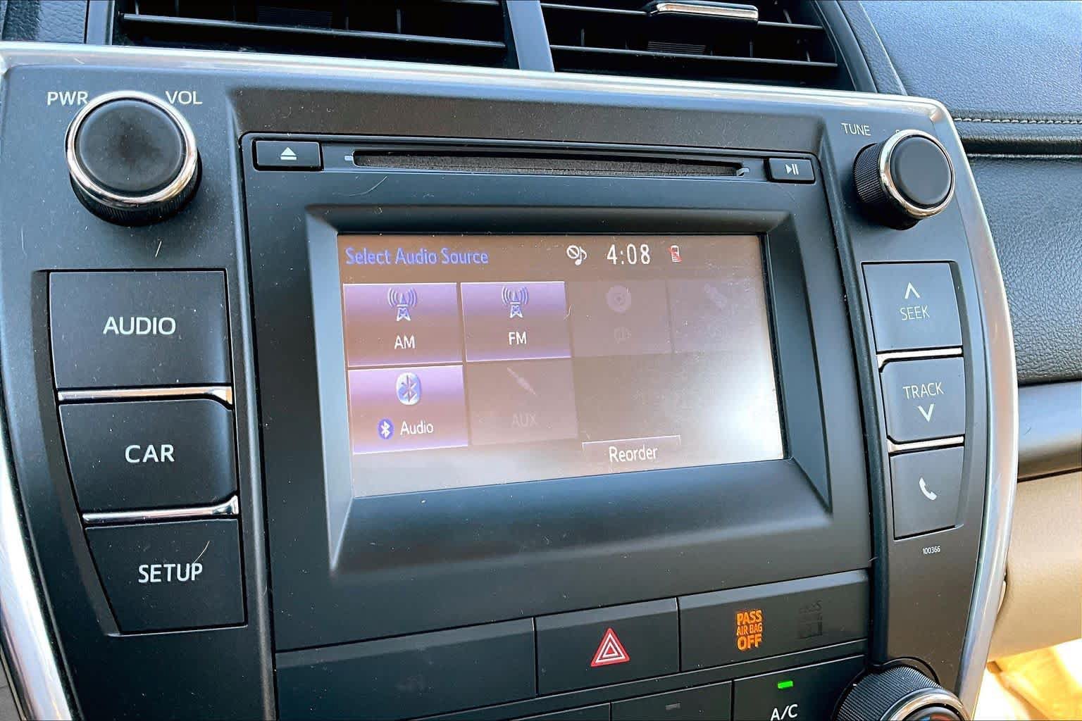 Used 2015 Toyota Camry LE FWD image 26
