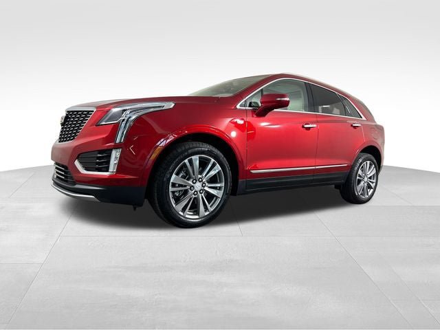 Used 2025 Cadillac XT5 Premium Luxury AWD/4WD image 2