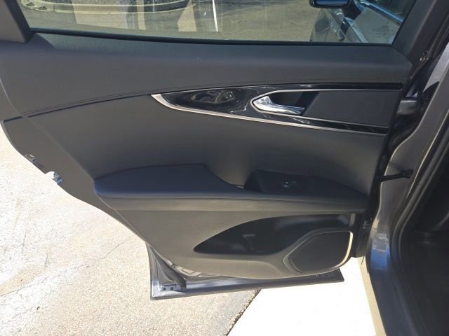 Certified 2022 Lincoln Nautilus AWD w/ Premium Package image 29