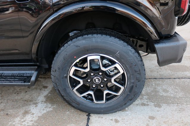 New 2025 Ford Bronco Outer Banks image 30