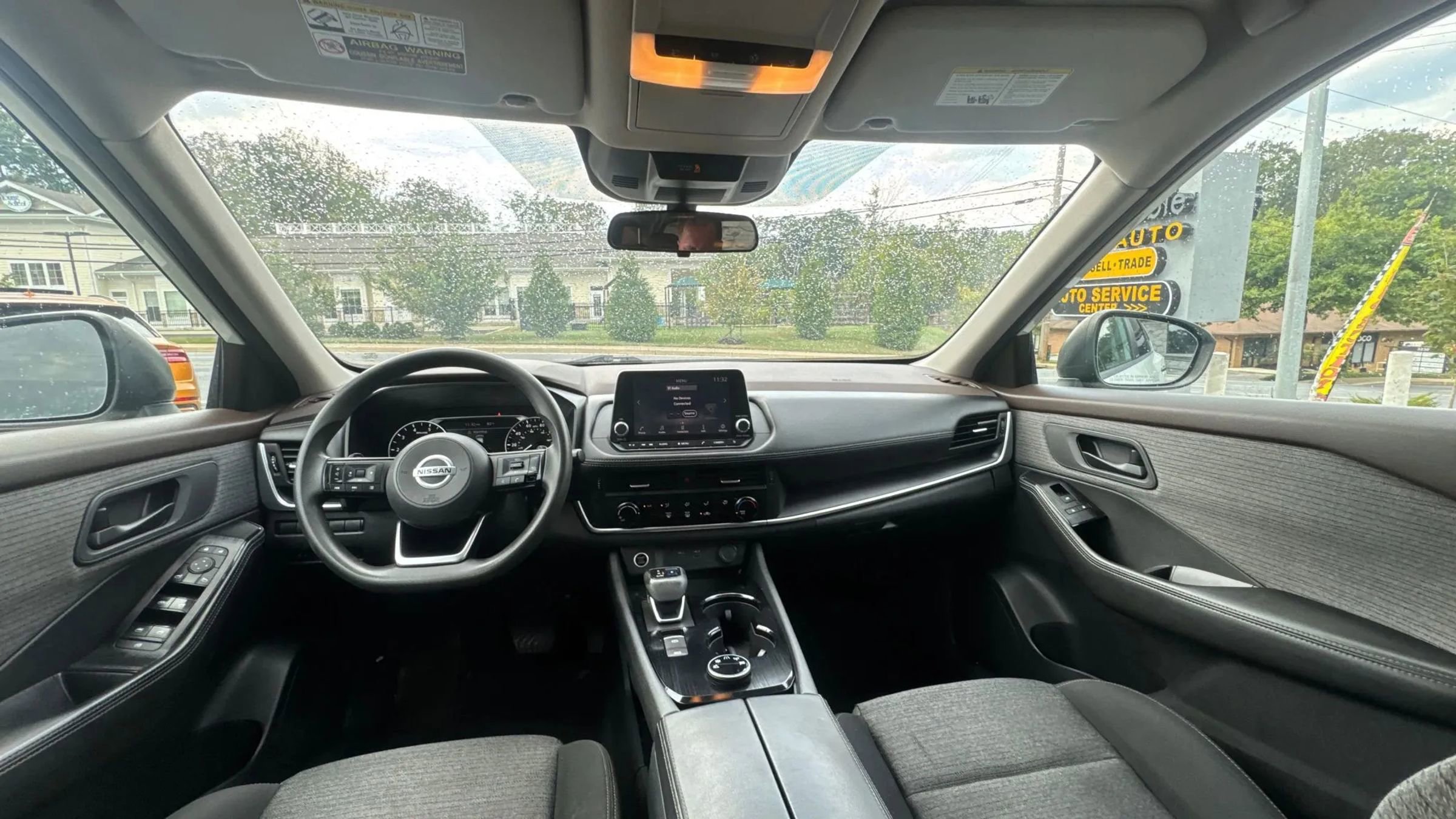 Used 2021 Nissan Rogue S image 29