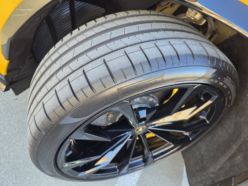 Used 2019 Lamborghini Urus image 15