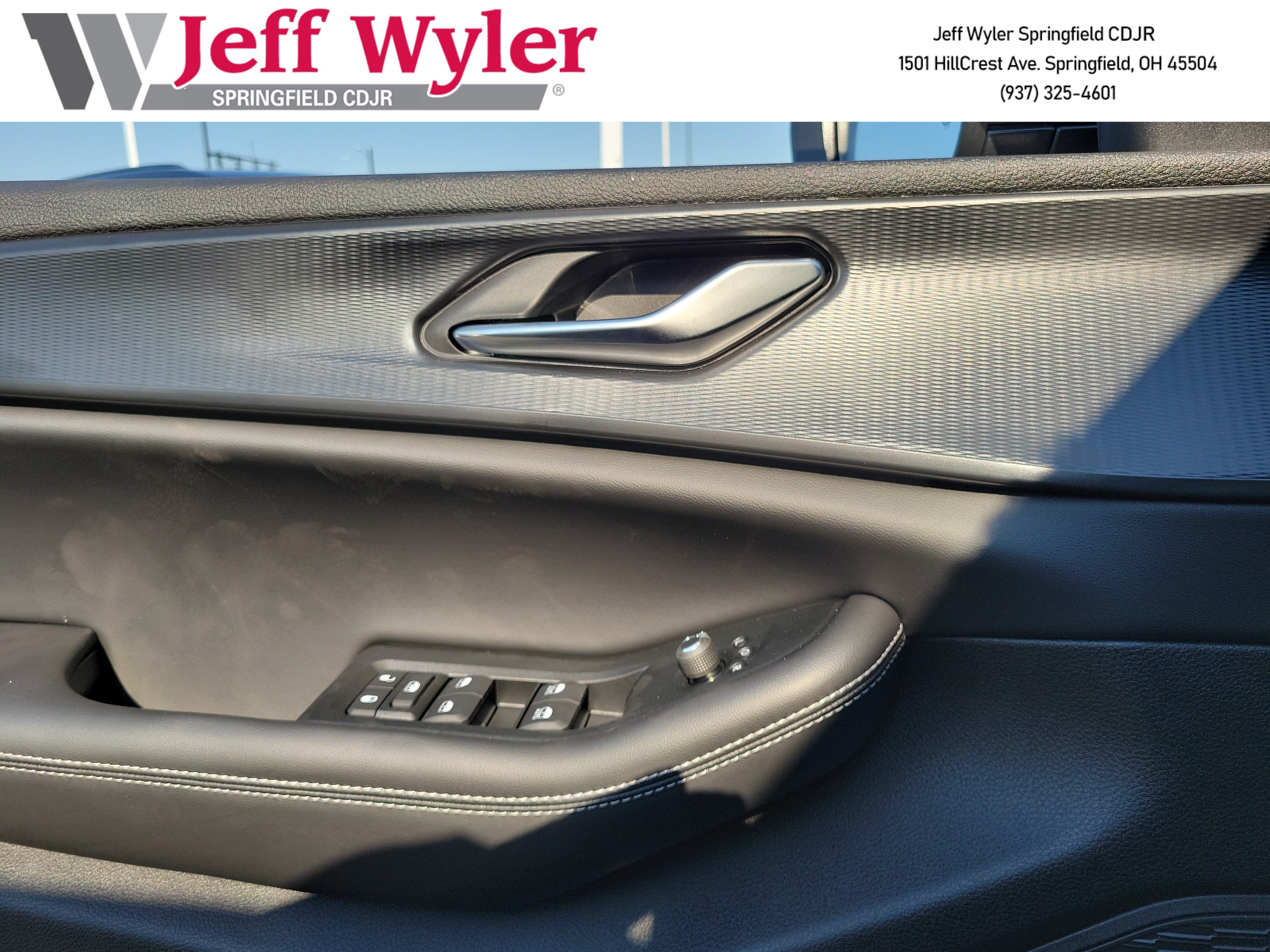 New 2026 Jeep Grand Cherokee Laredo X AWD/4WD image 14