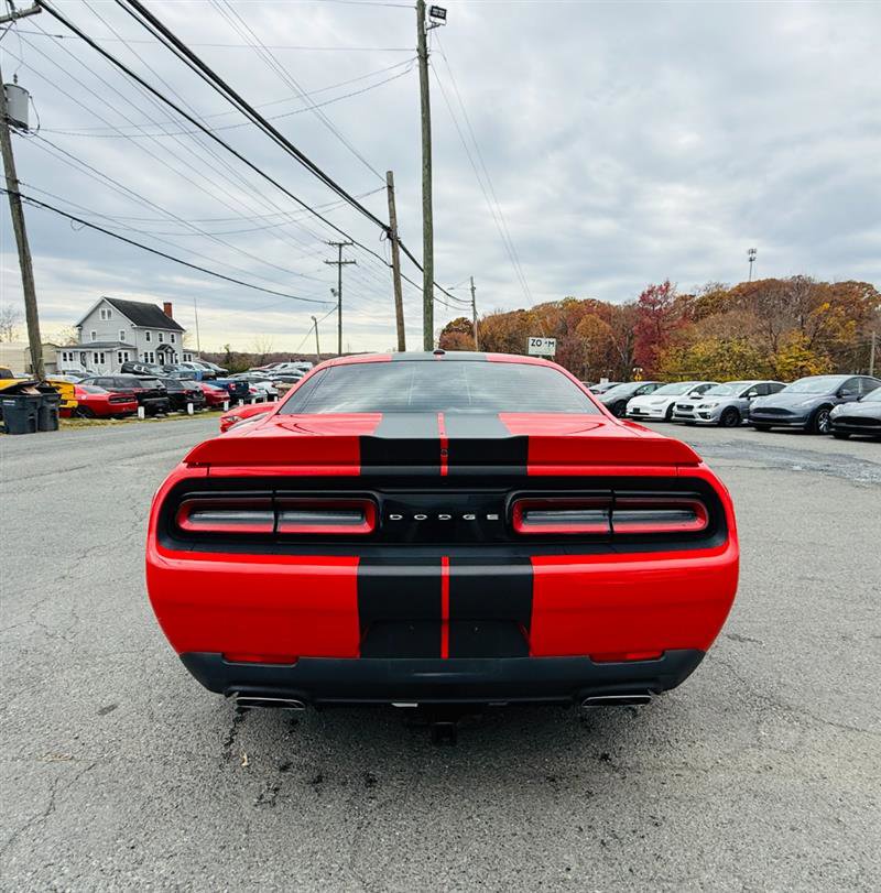 Used 2018 Dodge Challenger R/T image 4