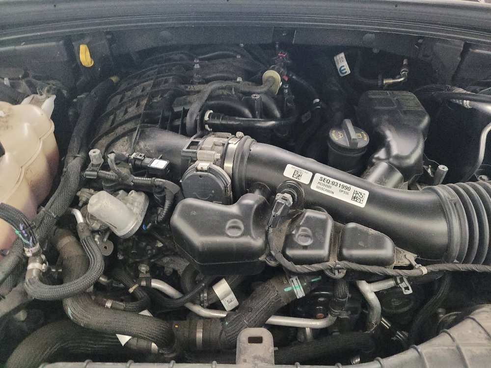Used 2023 Jeep Grand Cherokee Laredo AWD/4WD image 30