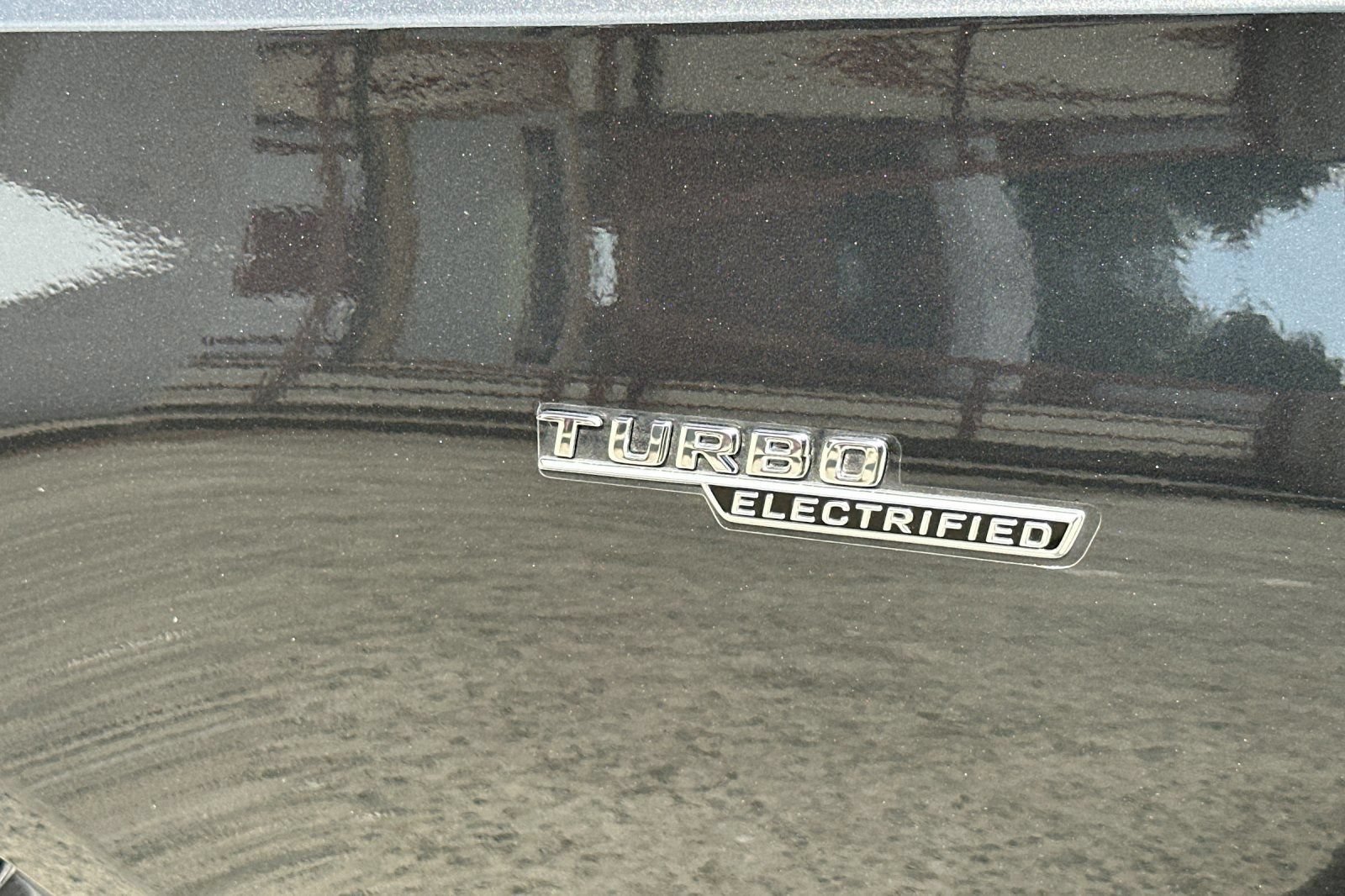 Certified 2023 Mercedes-Benz C 43 AMG 4MATIC Sedan image 40