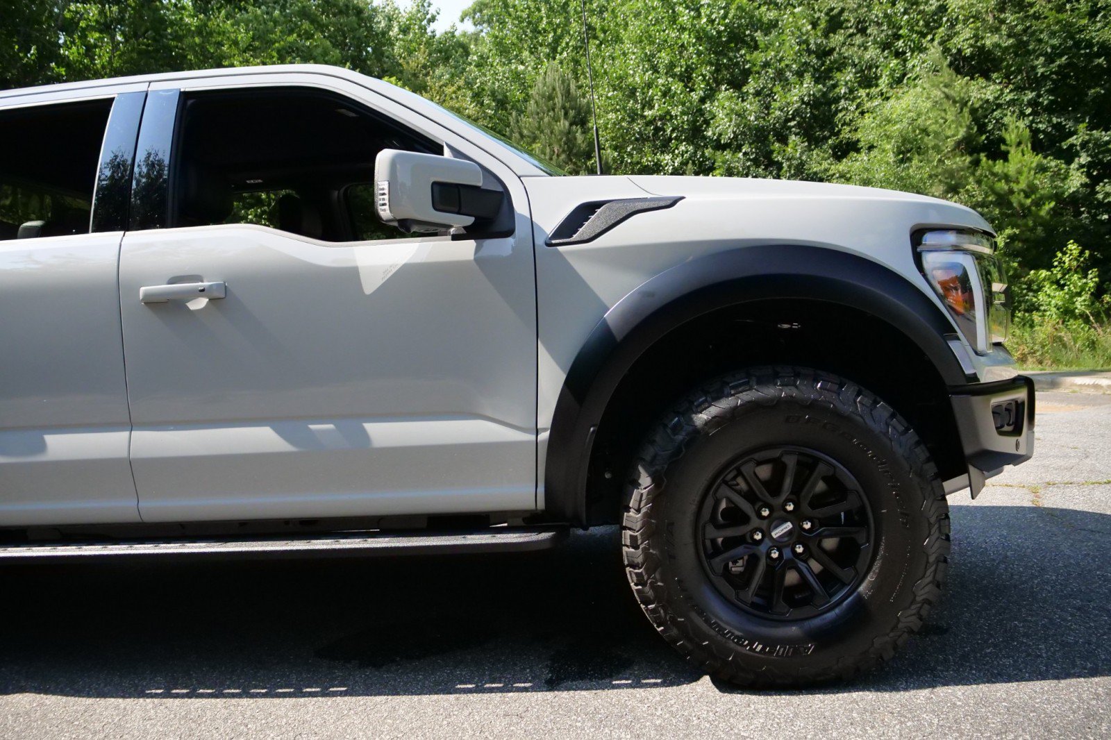 Used 2026 Ford F150 Raptor AWD/4WD image 55