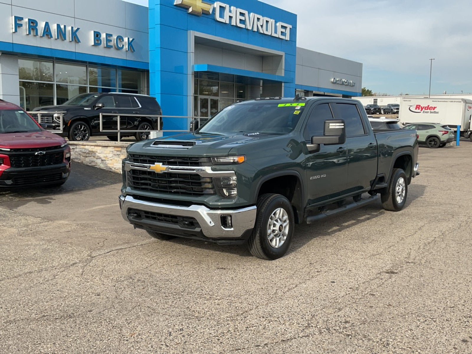 Used 2025 Chevrolet Silverado 2500 LT w/ Convenience Package AWD/4WD image 1