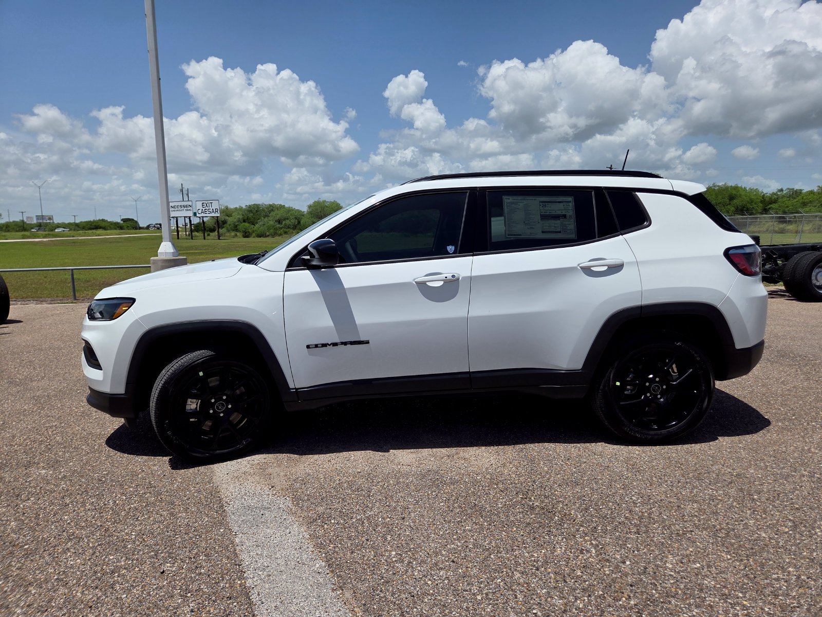 New 2026 Jeep Compass Latitude AWD/4WD image 4
