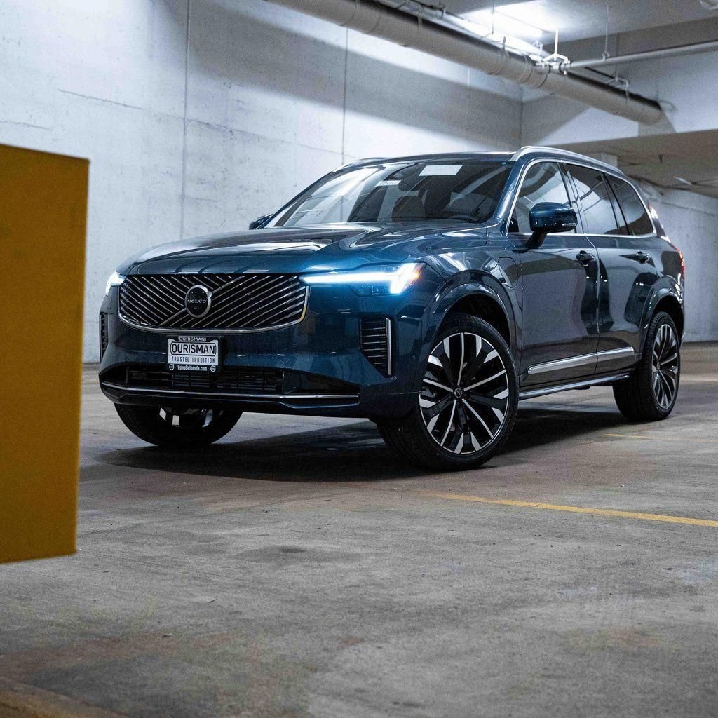 New 2026 Volvo XC90 T8 Ultra w/ Protection Package Premier AWD/4WD image 1