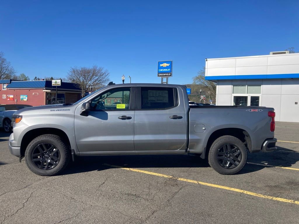 New 2026 Chevrolet Silverado 1500 Custom w/ Turbomax Blackout Package AWD/4WD image 4