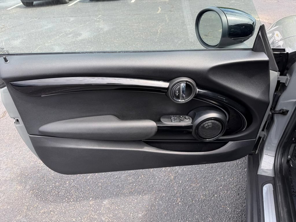Used 2022 MINI Cooper SE FWD image 15