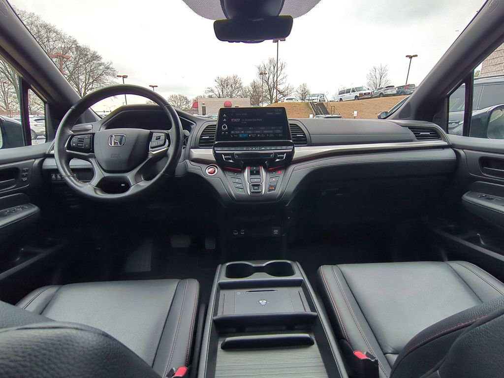 Used 2025 Honda Odyssey Sport-L image 25