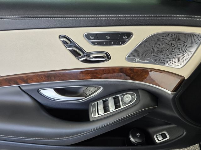 Used 2017 Mercedes-Benz S 550 Sedan image 20