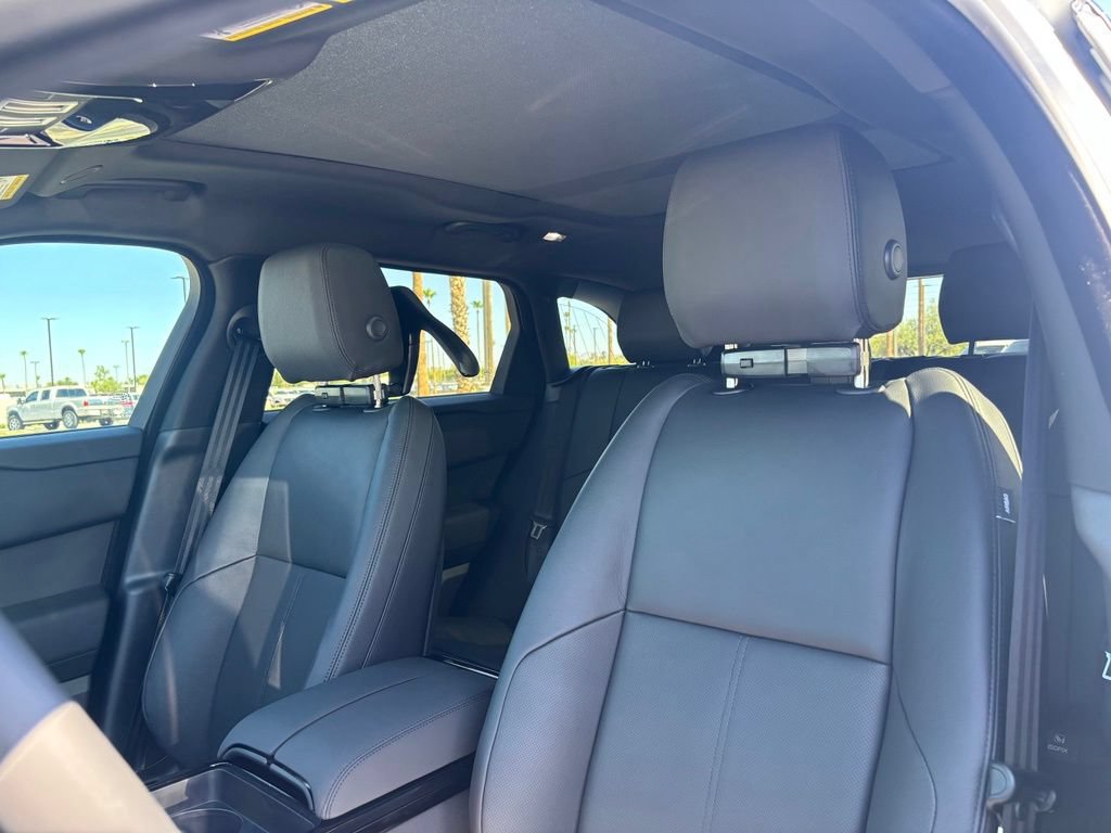 New 2026 Land Rover Range Rover Velar S AWD/4WD image 13