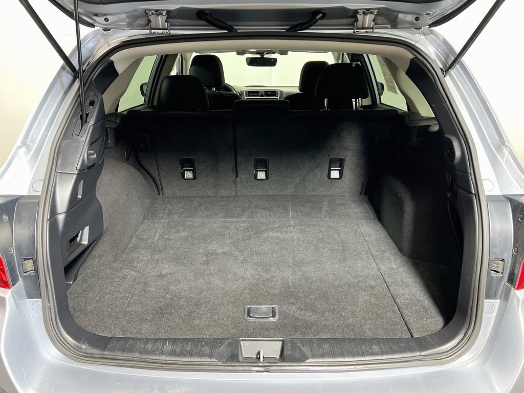 Used 2018 Subaru Outback 2.5i Premium AWD/4WD image 22