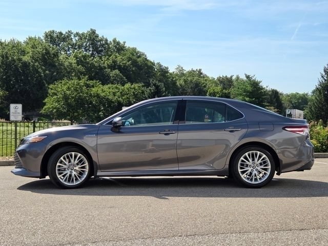 Used 2020 Toyota Camry XLE FWD image 24