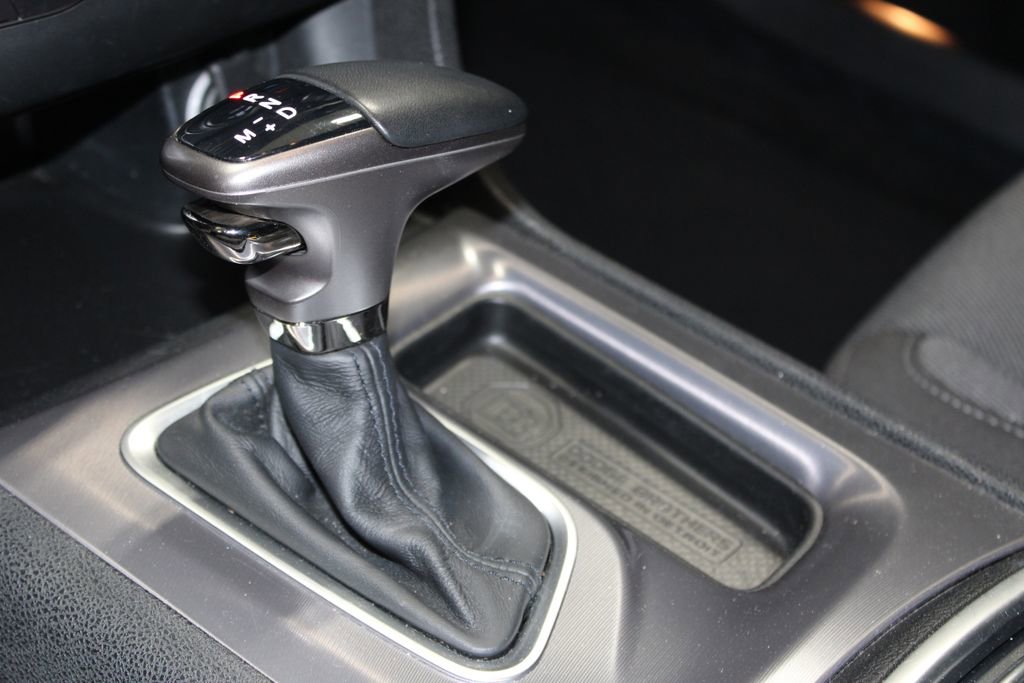 Used 2019 Dodge Charger SXT RWD image 43