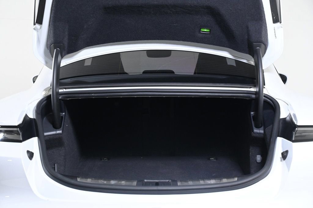 Certified 2020 Porsche Taycan Turbo image 24