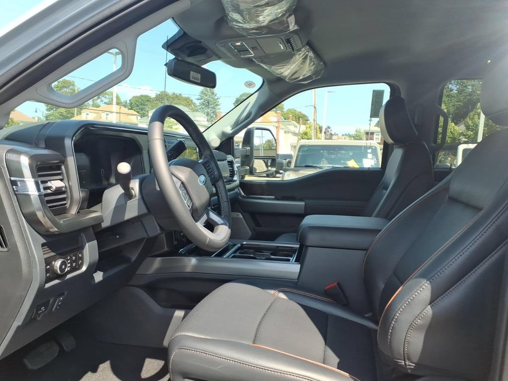 New 2026 Ford F250 Lariat w/ Black Appearance Package AWD/4WD image 12