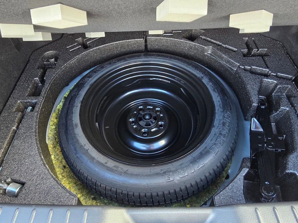 New 2026 MAZDA MAZDA3 Carbon image 27