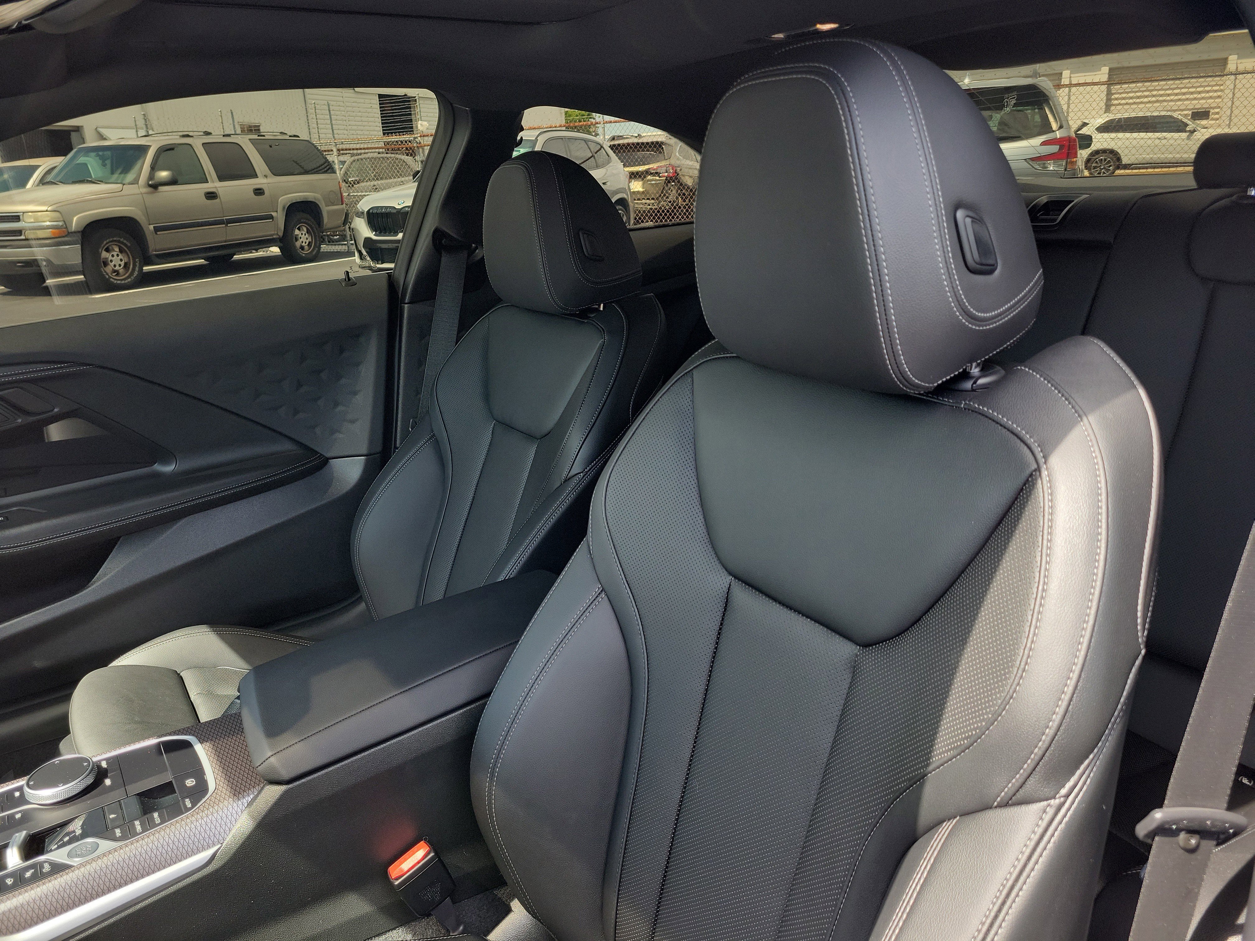 Used 2025 BMW M240i Coupe w/ Premium Package image 19