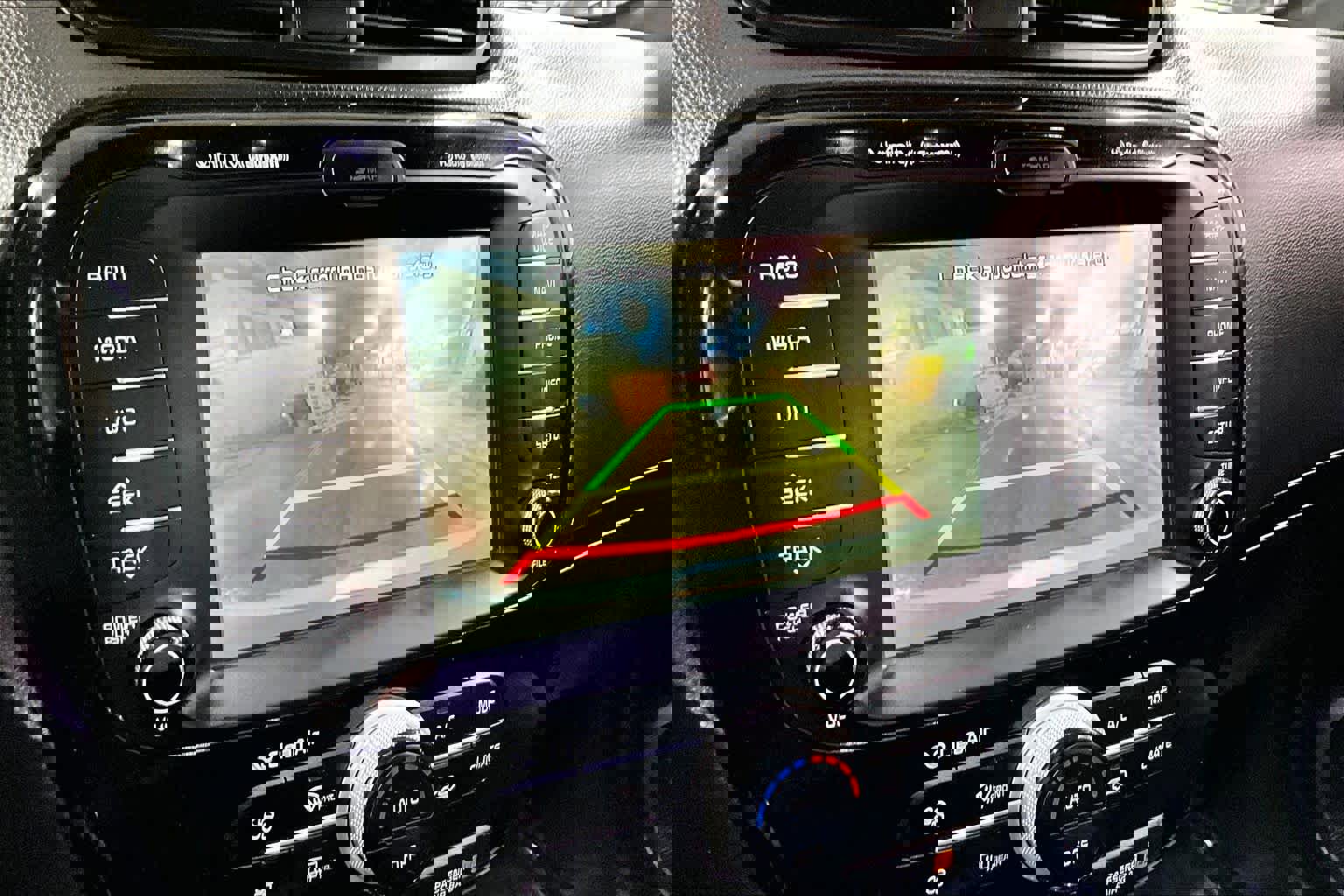 Used 2015 Kia Soul ! w/ Sun & Sound Package image 27