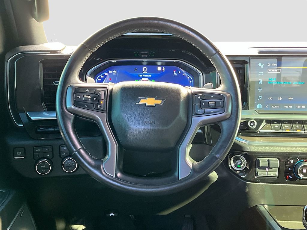 Used 2023 Chevrolet Silverado 1500 High Country w/ High Country Premium Package image 11