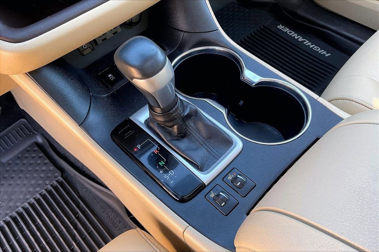 Used 2019 Toyota Highlander XLE image 33