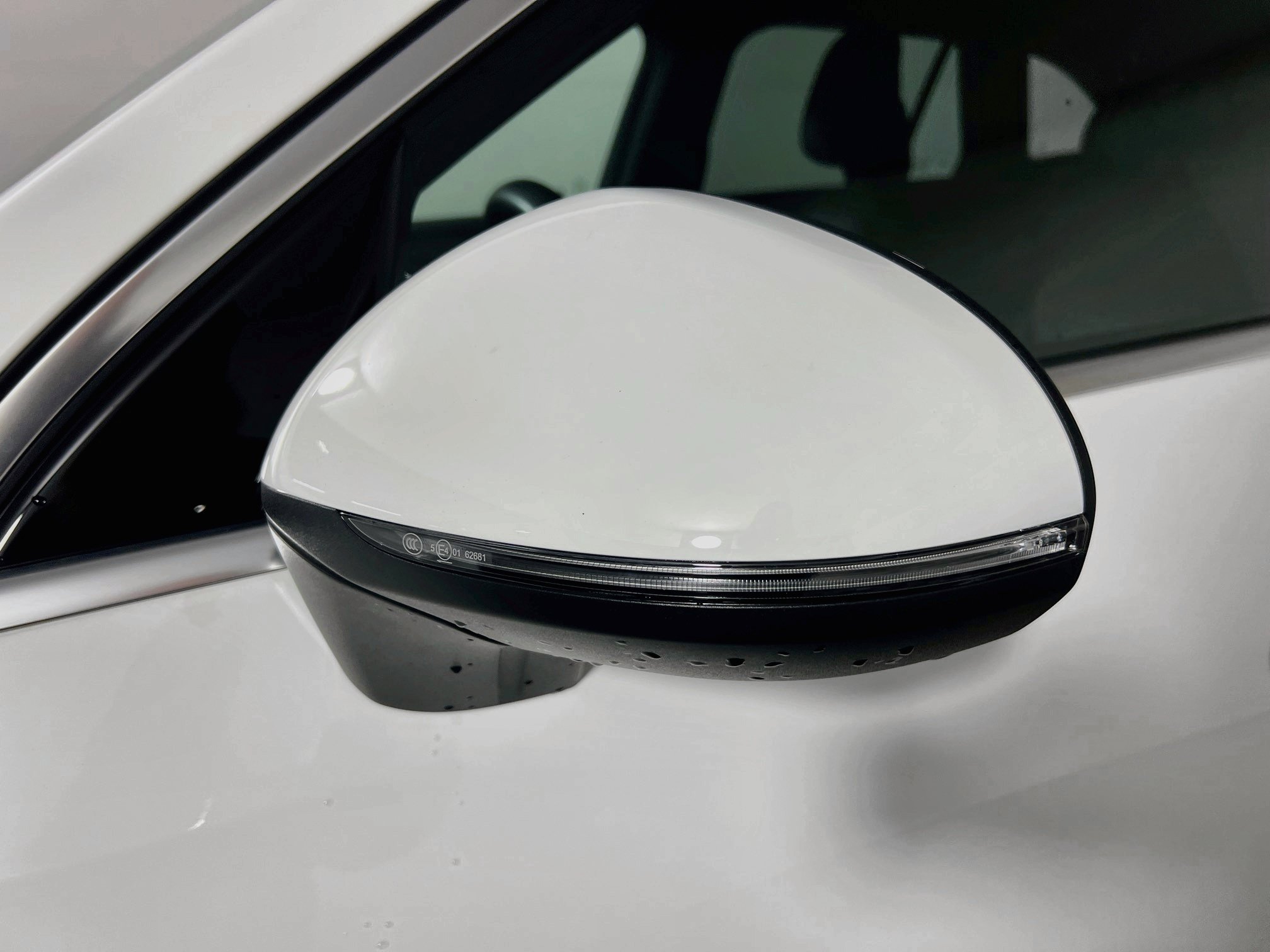 Used 2025 Mercedes-Benz GLC 300 image 13