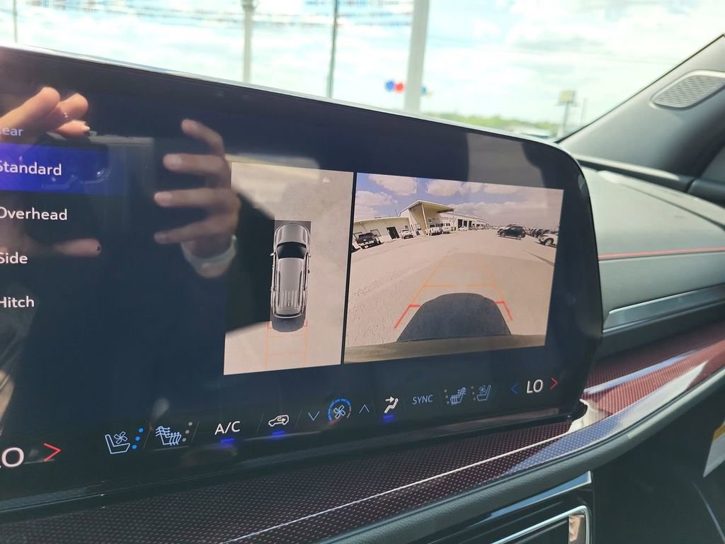 New 2026 Chevrolet Traverse RS w/ LPO, Floor Liner Package image 24