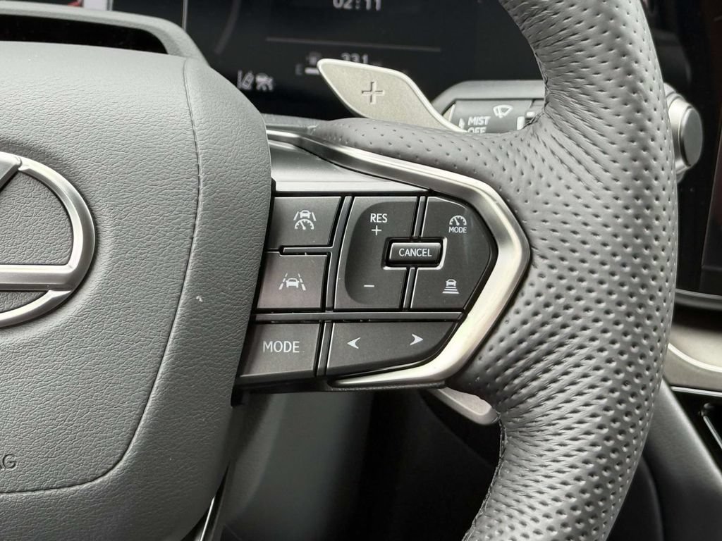 New 2026 Lexus TX 500h AWD image 17
