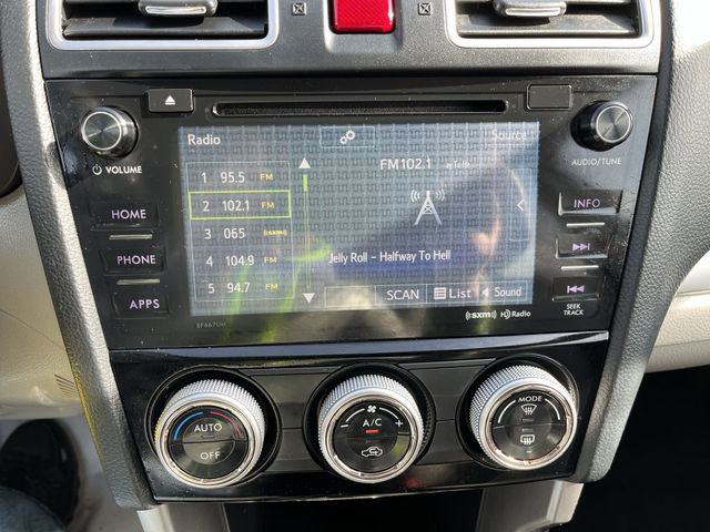 Used 2016 Subaru Forester 2.5i Limited AWD/4WD image 14