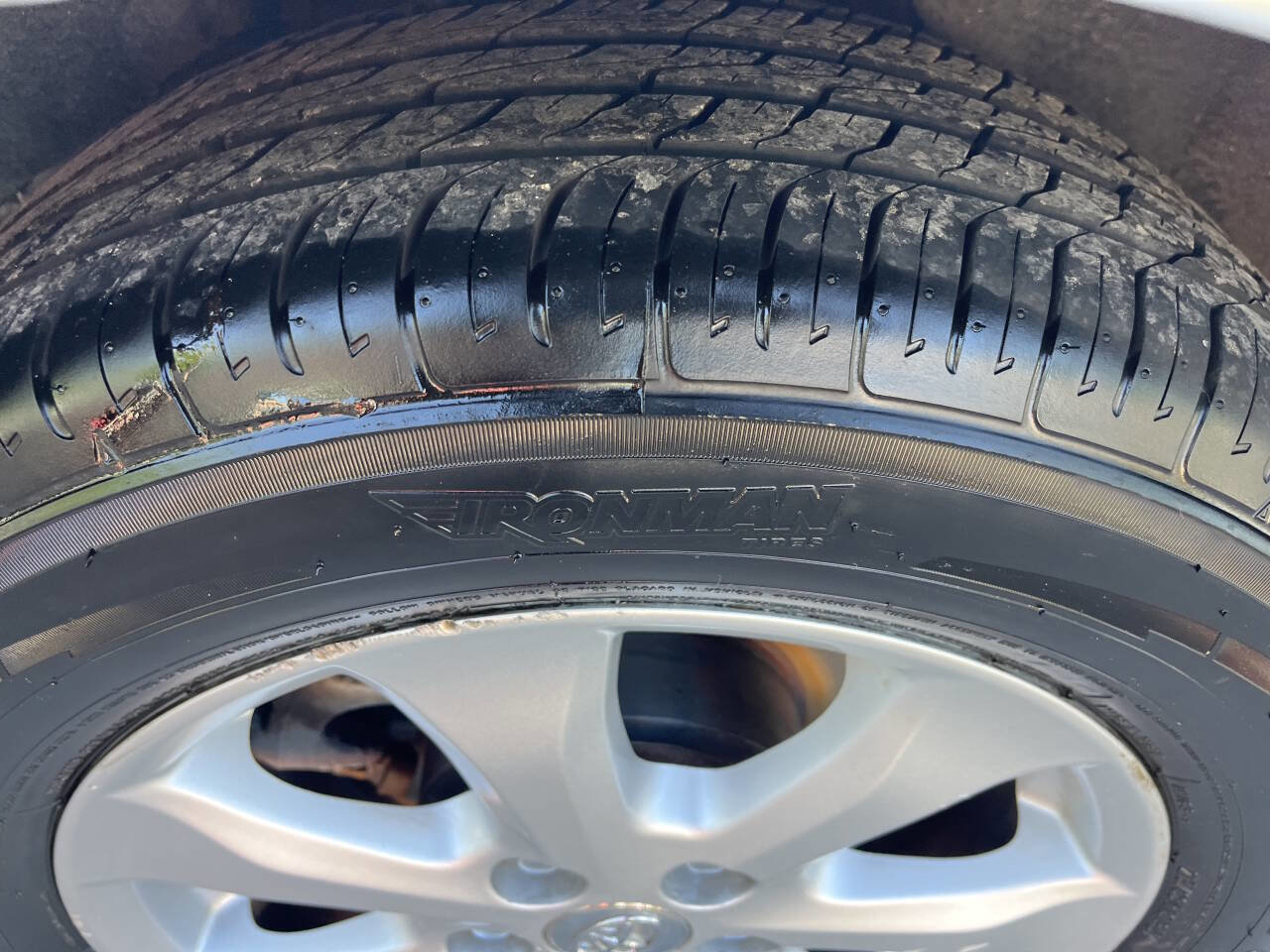 Used 2011 Toyota Camry LE image 23