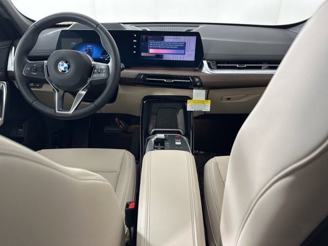 Used 2025 BMW X1 xDrive28i w/ Technology Package image 7