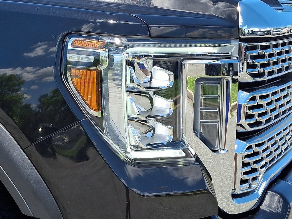 Certified 2021 GMC Sierra 2500 Denali w/ Denali Black Diamond Edition AWD/4WD image 9