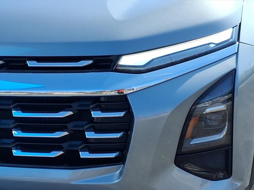 Used 2025 Chevrolet Equinox LT image 7