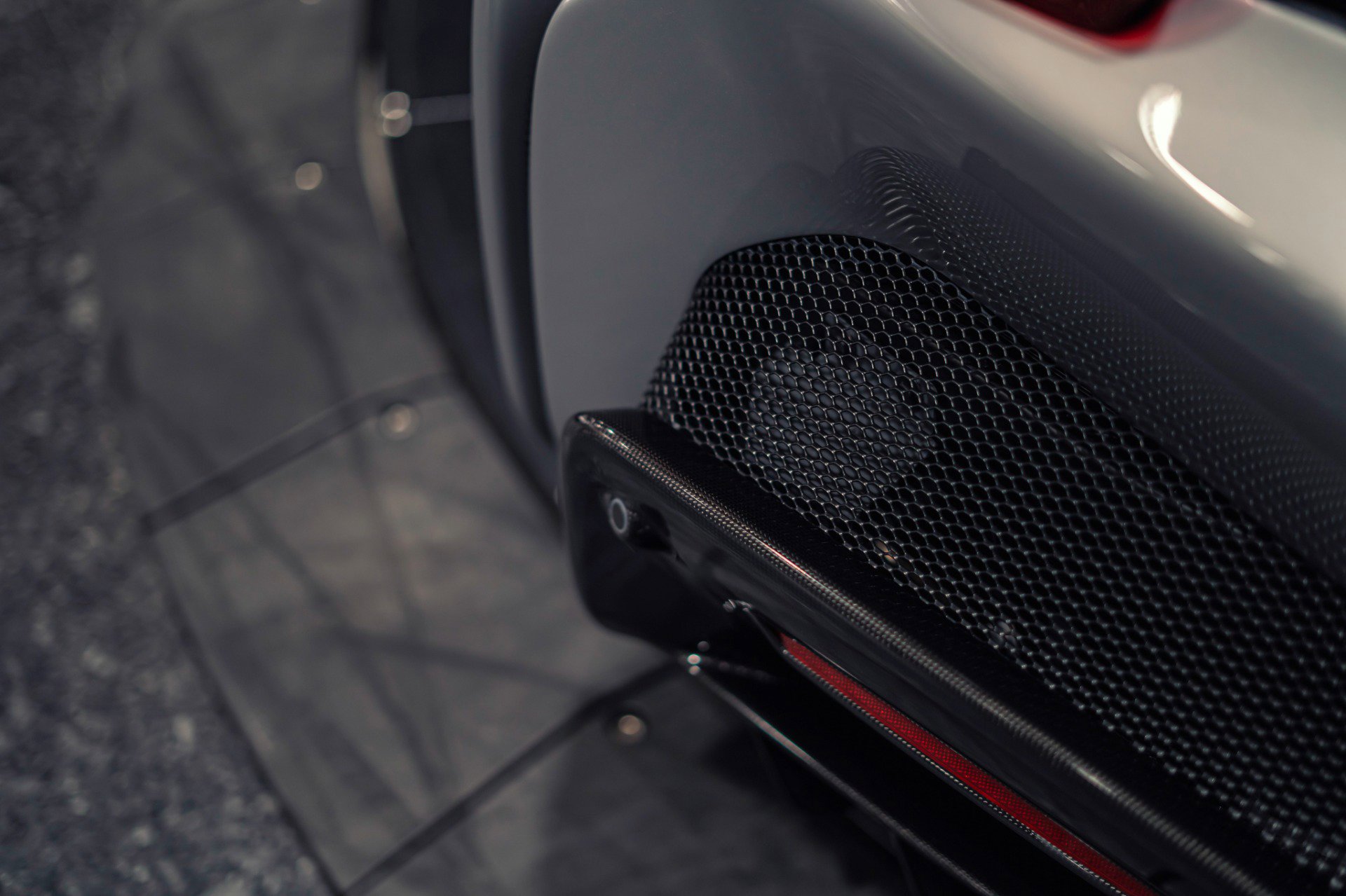 Used 2021 Ferrari SF90 Stradale image 21