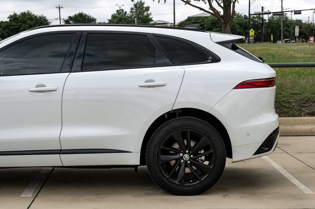 Used 2026 Jaguar F-PACE R-Dynamic S AWD/4WD image 15