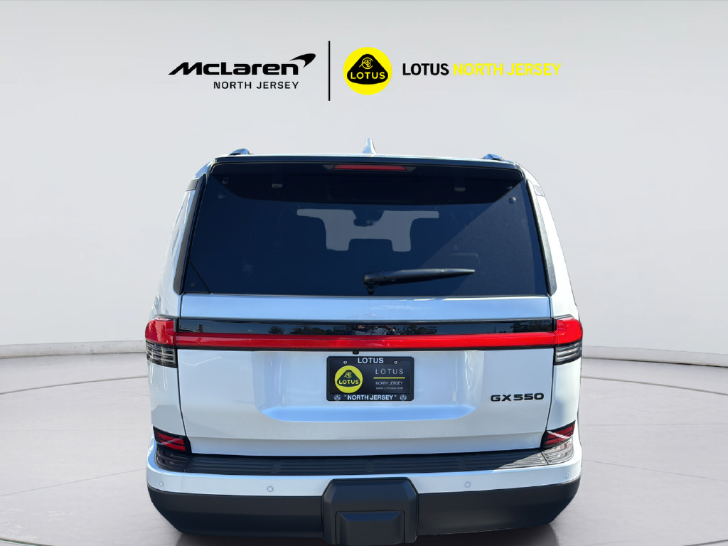 Used 2025 Lexus GX 550 w/ Accessory Package (2T) AWD/4WD image 10