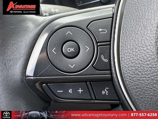 Used 2023 Toyota Corolla Cross LE AWD/4WD image 32
