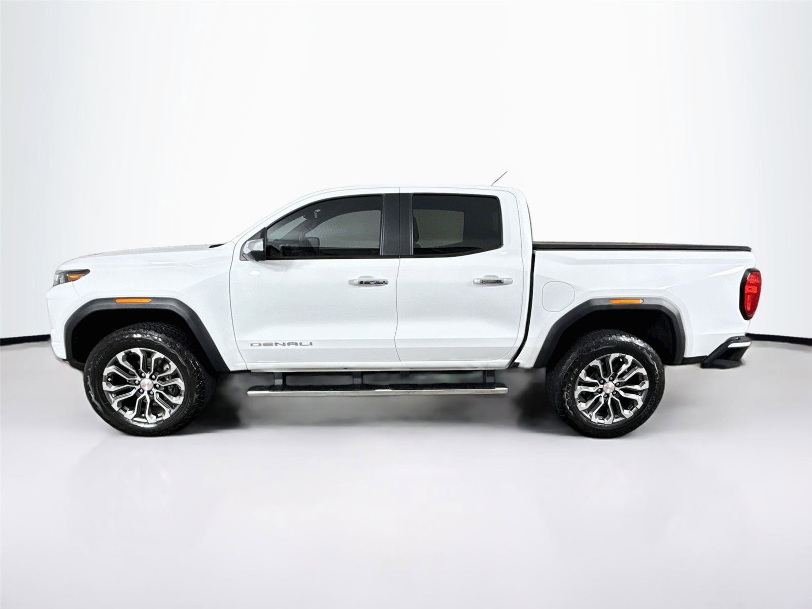 Used 2023 GMC Canyon Denali AWD/4WD image 28