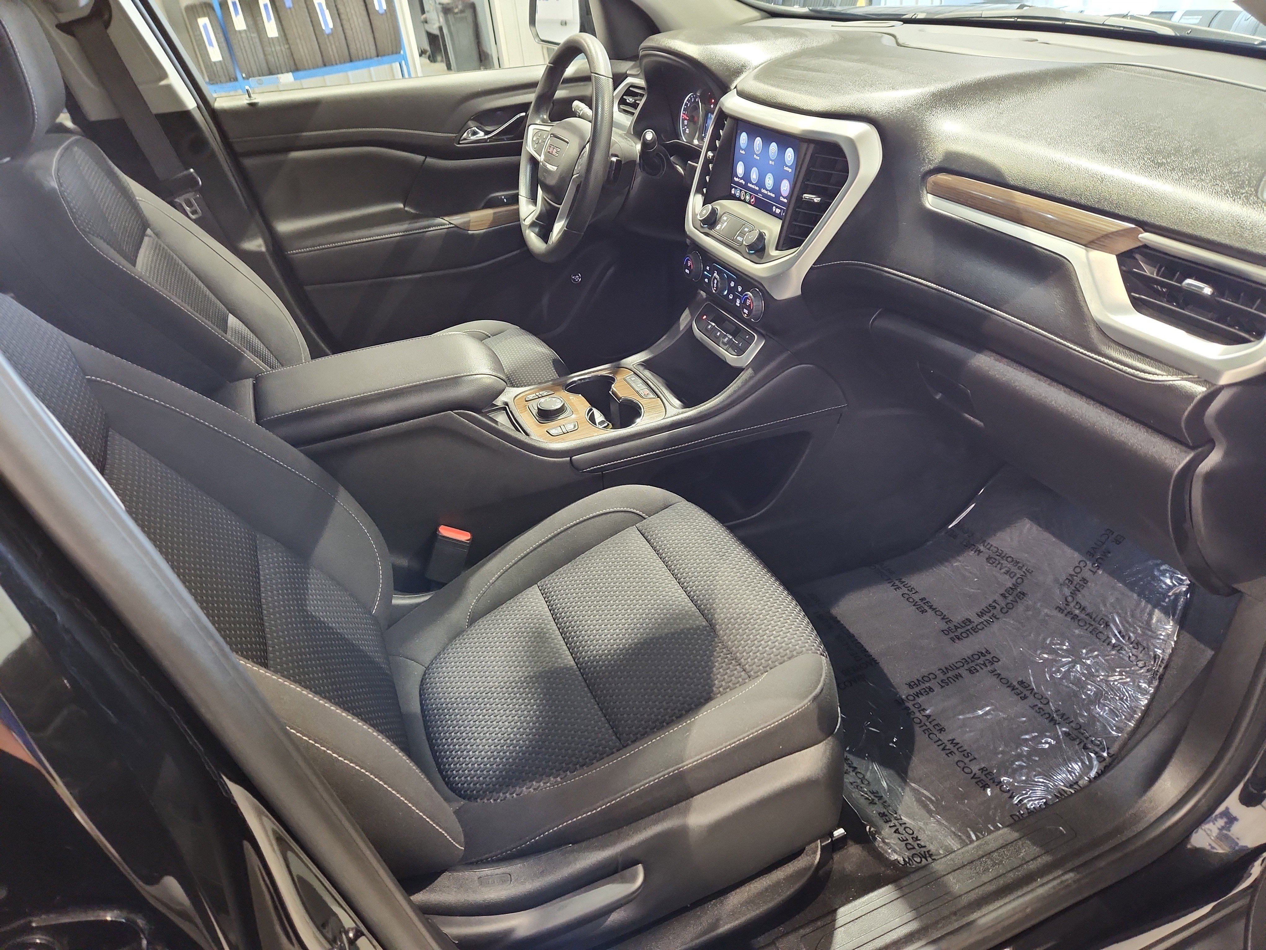 Certified 2023 GMC Acadia SLE w/ Elevation Edition image 16