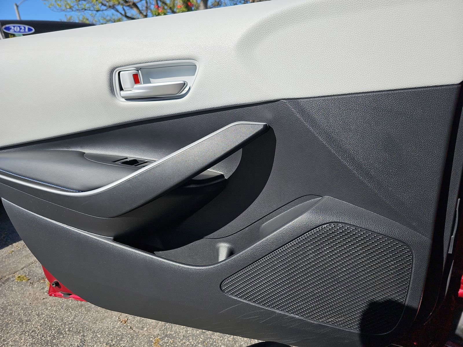 Used 2022 Toyota Corolla SE FWD image 29