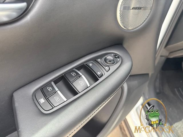 Used 2018 INFINITI Q50 Luxe w/ Cargo Package (L95) RWD image 10