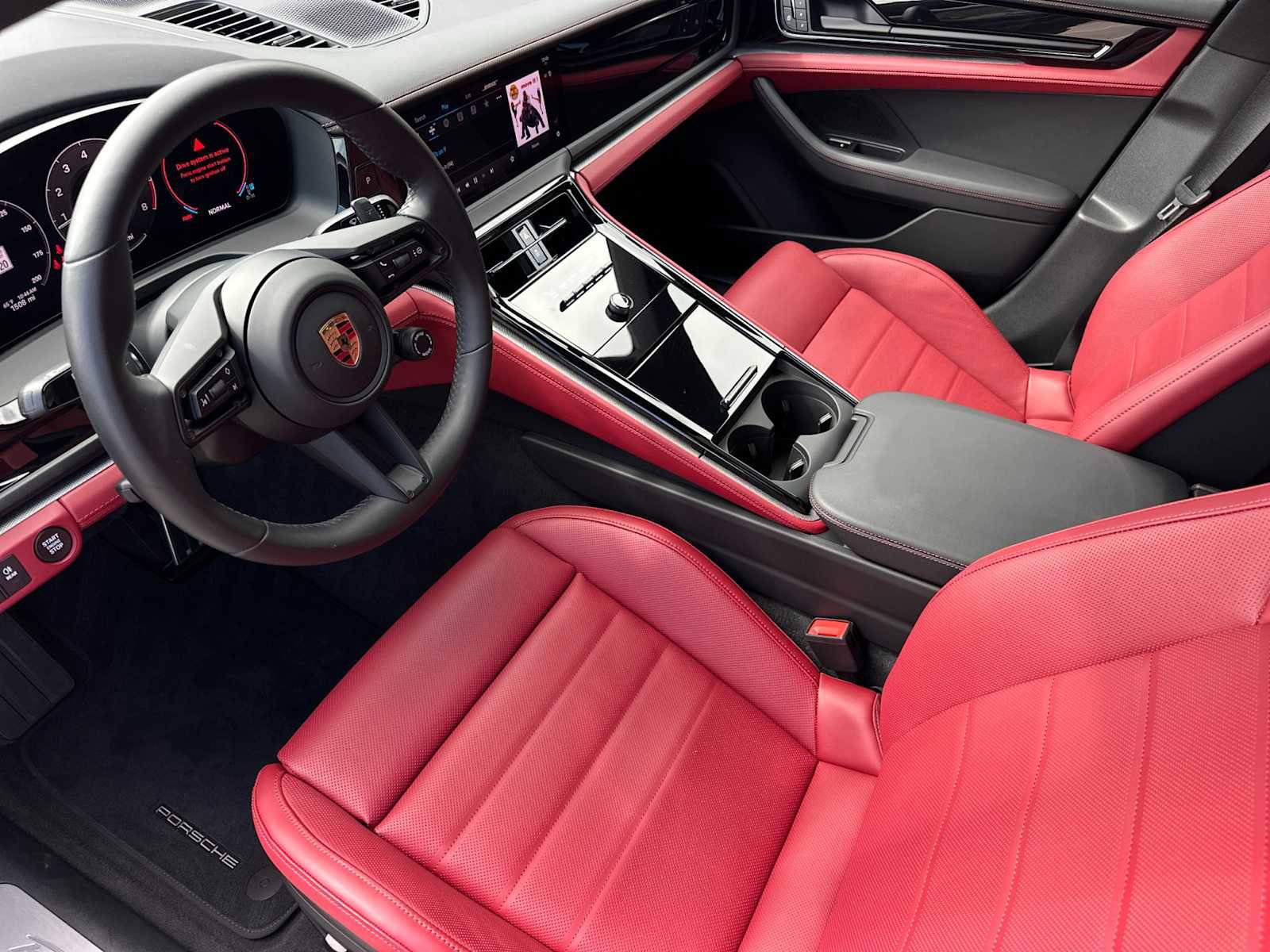 Certified 2025 Porsche Panamera image 4